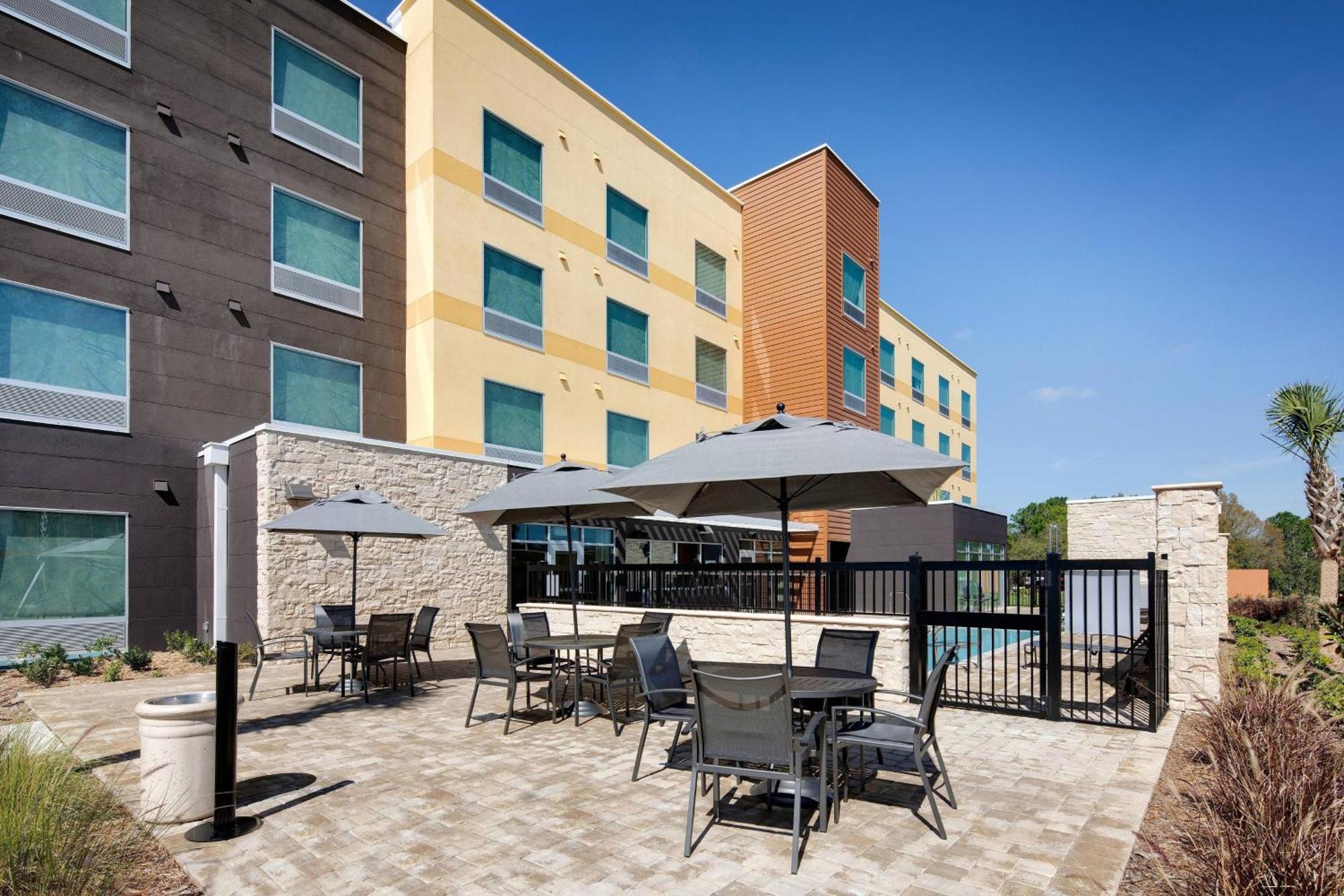 Fairfield Inn & Suites By Marriott Tampa ווסלי צ'אפל מראה חיצוני תמונה