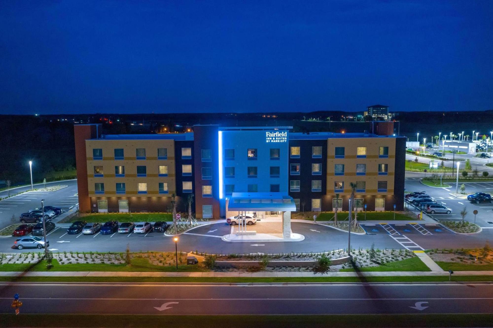 Fairfield Inn & Suites By Marriott Tampa ווסלי צ'אפל מראה חיצוני תמונה